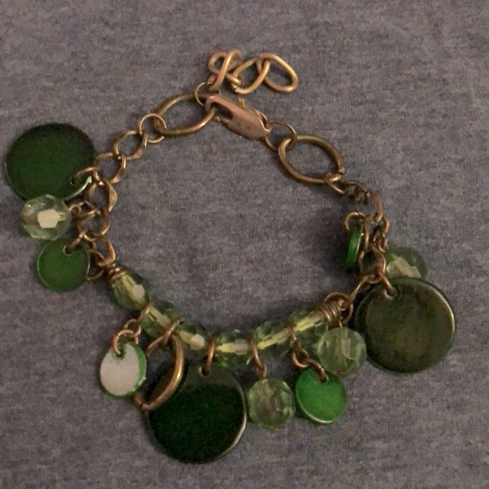 Green beaded bracelet